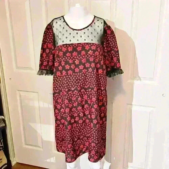 Y2K BCBGeneration Womens Red Black Yoke Gothic Floral Shift Dress Size Medium - Picture 1 of 8